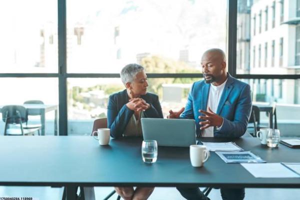 适合团队集体表演的体育项目推荐